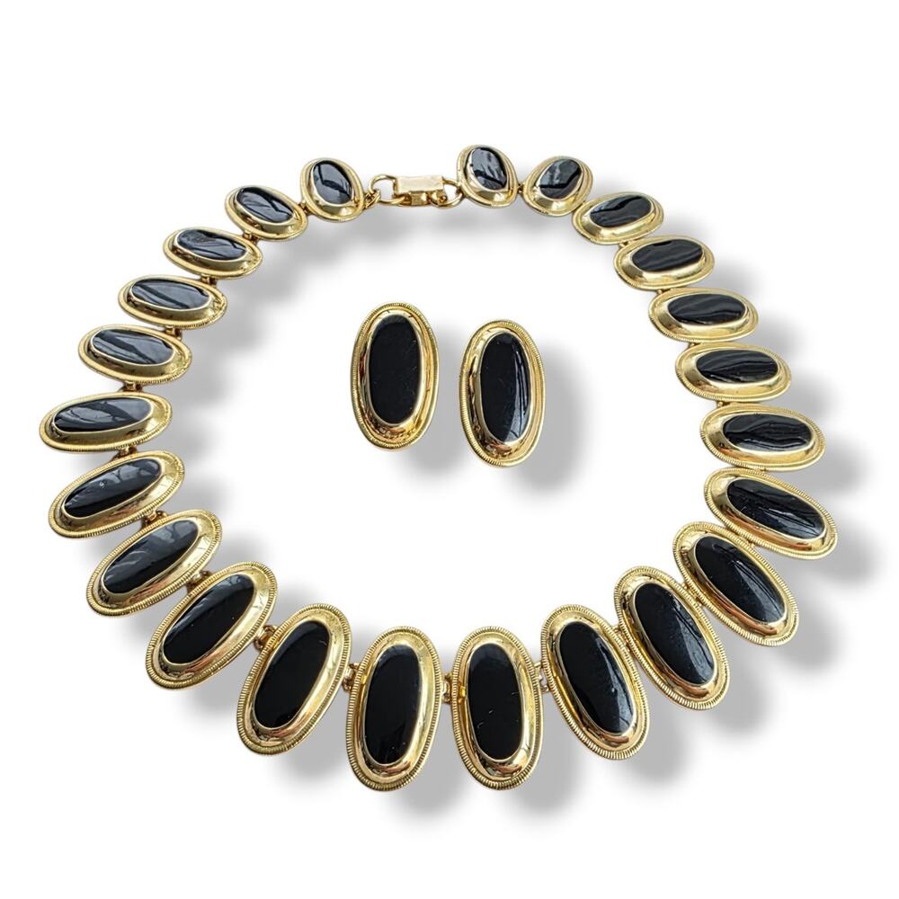 Vintage Gold Tone Black Enamel Necklace Clip On Earring Set Oval Links Shape 16"